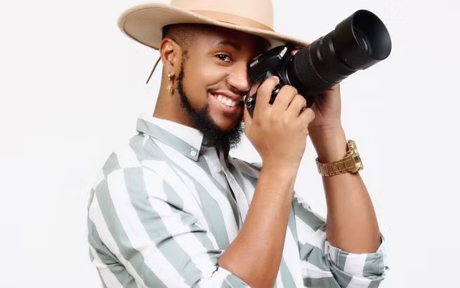 Jerry Walker of Atlanta Portrait Studio with his camera